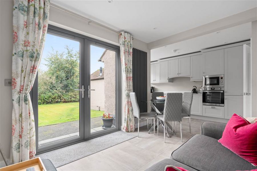 25 Deramore Park