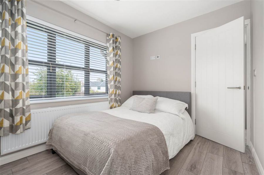 25 Deramore Park
