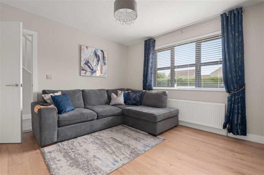 25 Deramore Park