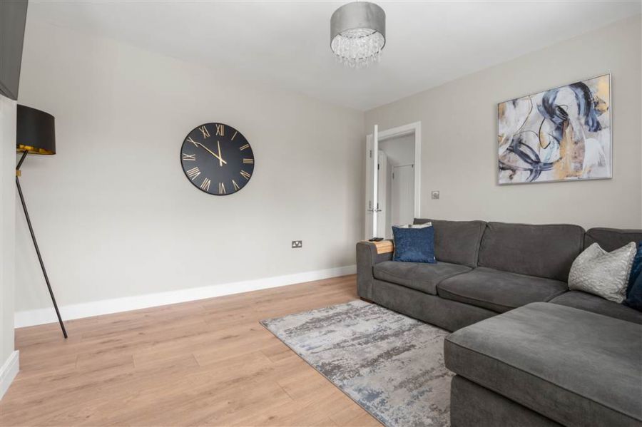 25 Deramore Park