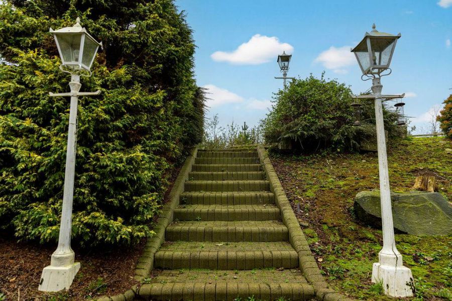 1 Mount Hamilton Road