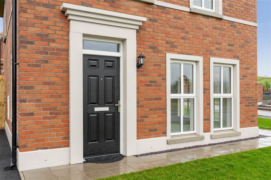 8 Carncormick Meadow