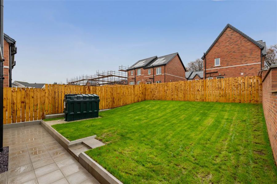 8 Carncormick Meadow