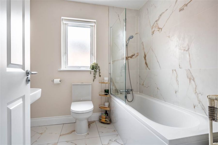 6 Carncormick Meadow