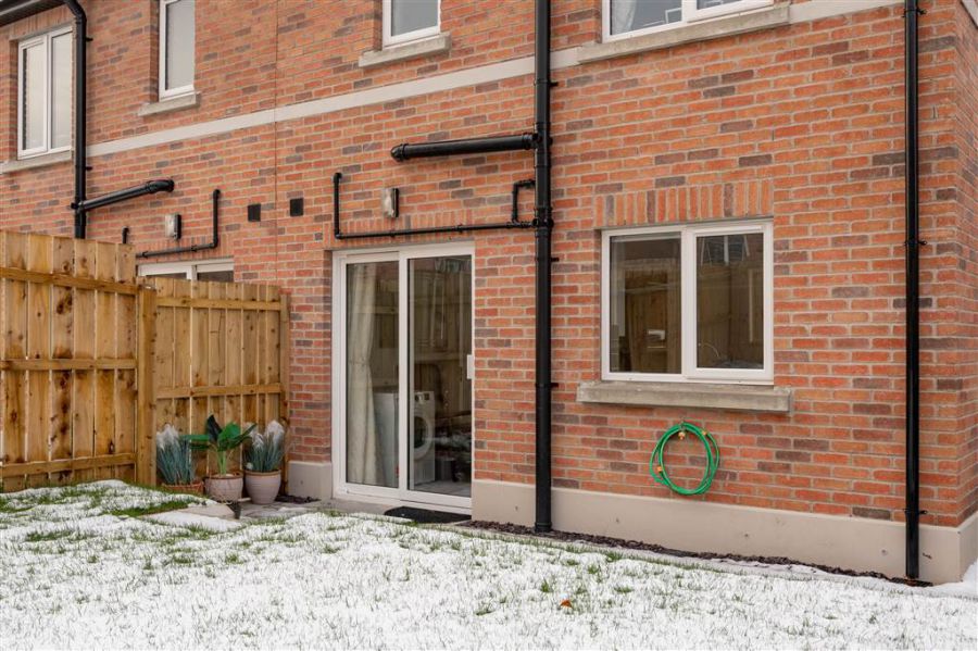 6 Carncormick Meadow