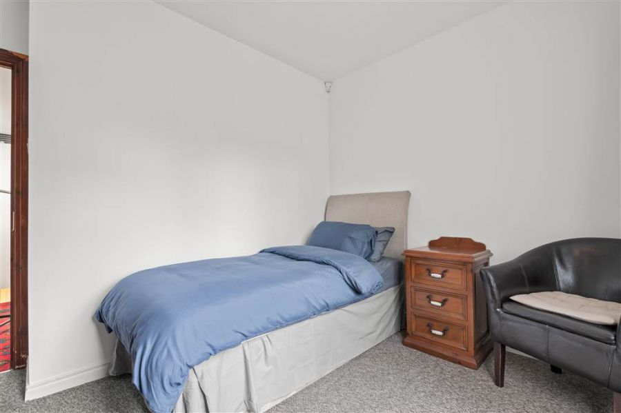 Bedroom 2, 10A Clonavon Terrace