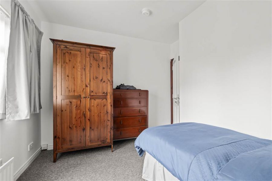 Bedroom 2, 10A Clonavon Terrace