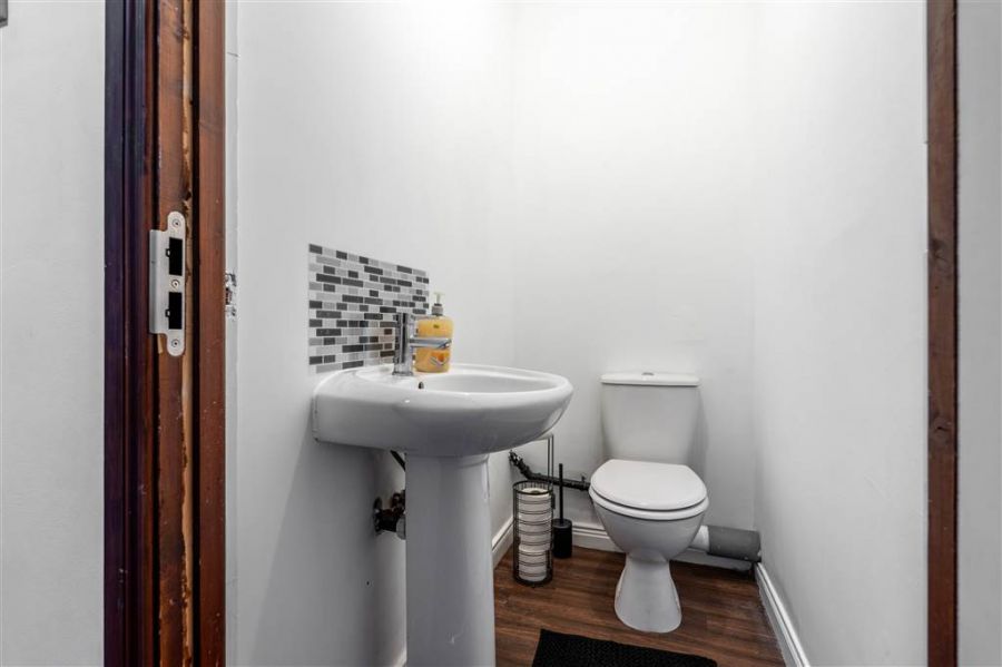 Bedroom 3, 10A Clonavon Terrace