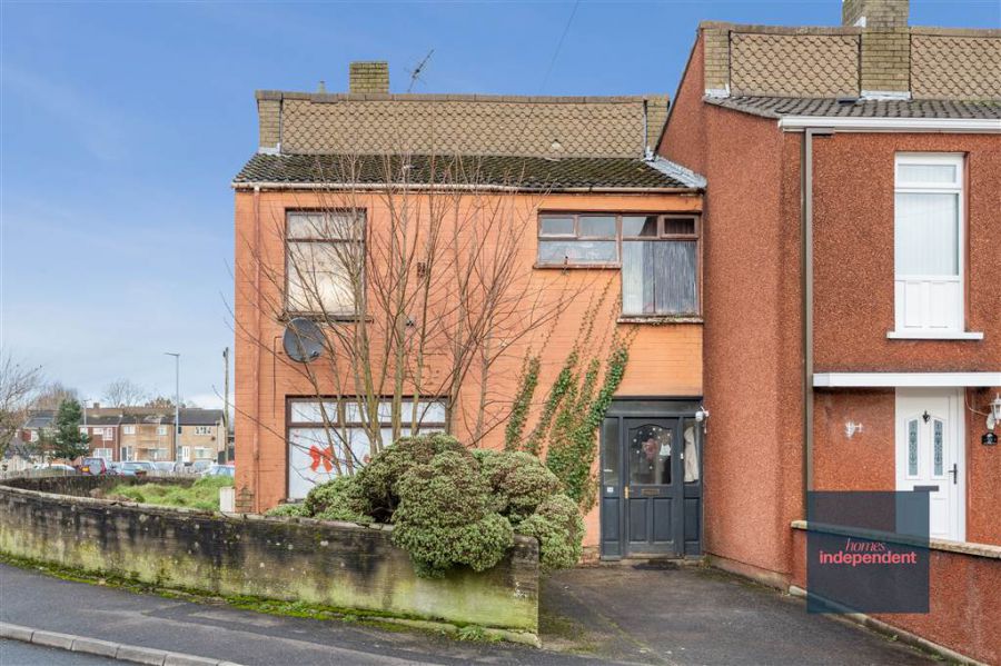 18 Richmond Park, Ballymena, BT43 6JT