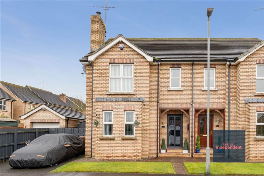 50 Rossdale, Ballymena, BT42 2SA