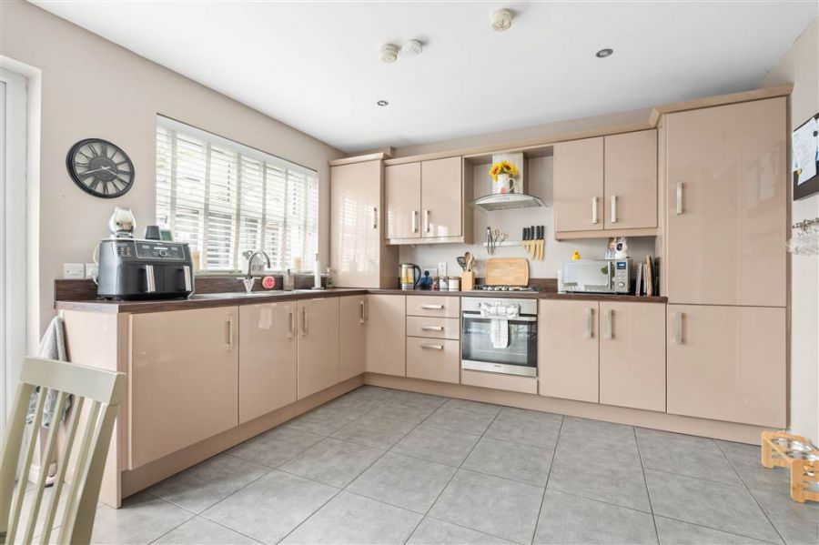 34 Leighinmohr Crescent