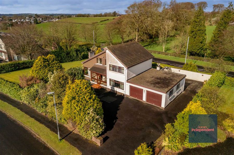 24 Ballyloughan Heights