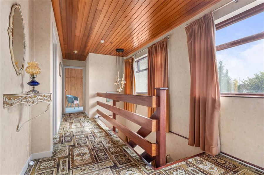 24 Ballyloughan Heights