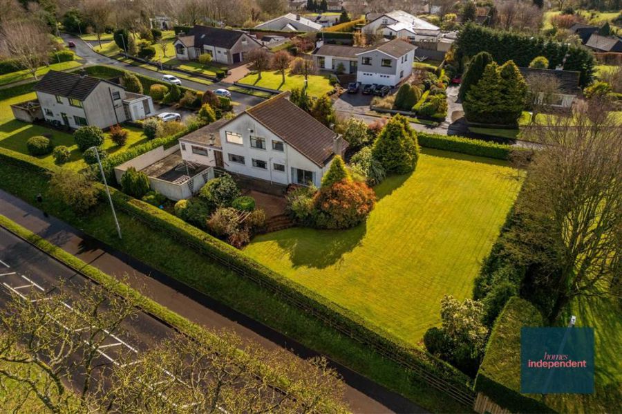 24 Ballyloughan Heights