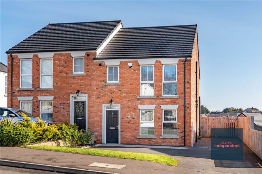 18 Foxton Wood Avenue, Ballymena, BT42 4BF