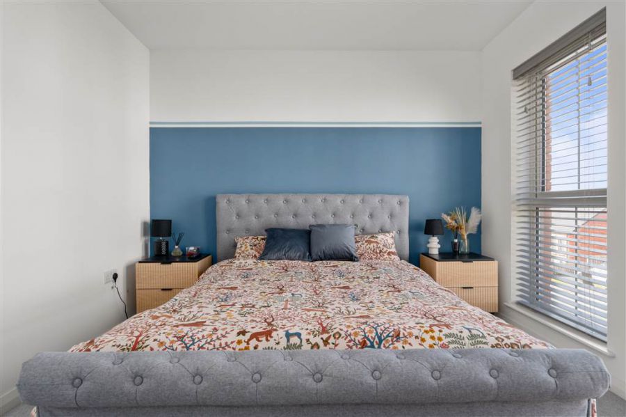 18 Foxton Wood Avenue