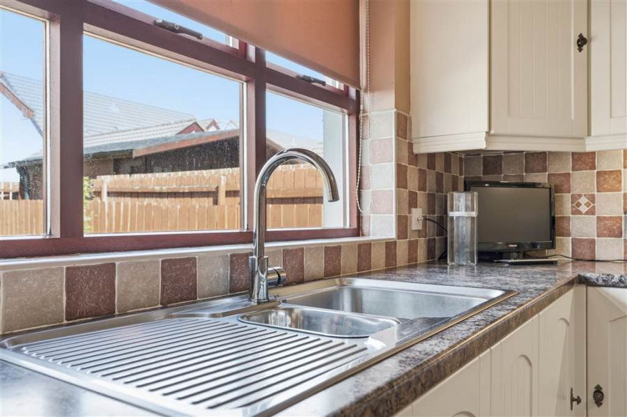 11 Glenburn Park