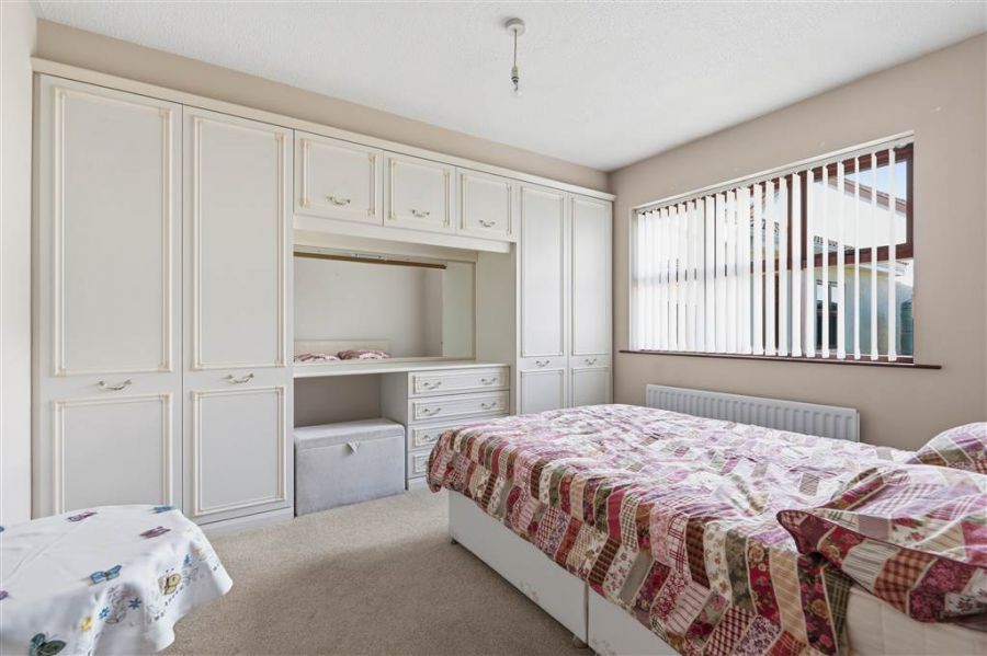 11 Glenburn Park