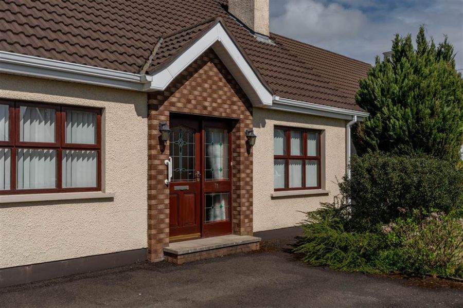 11 Glenburn Park