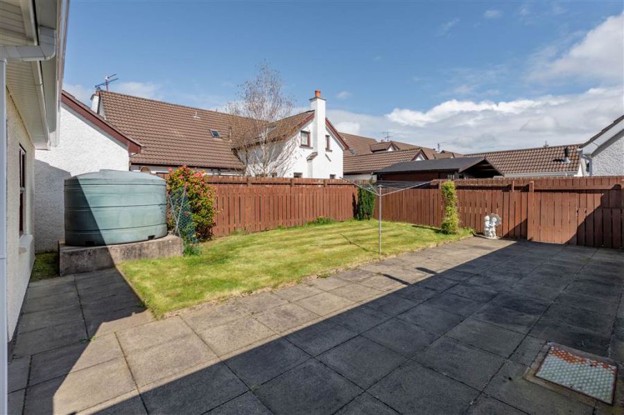 11 Glenburn Park