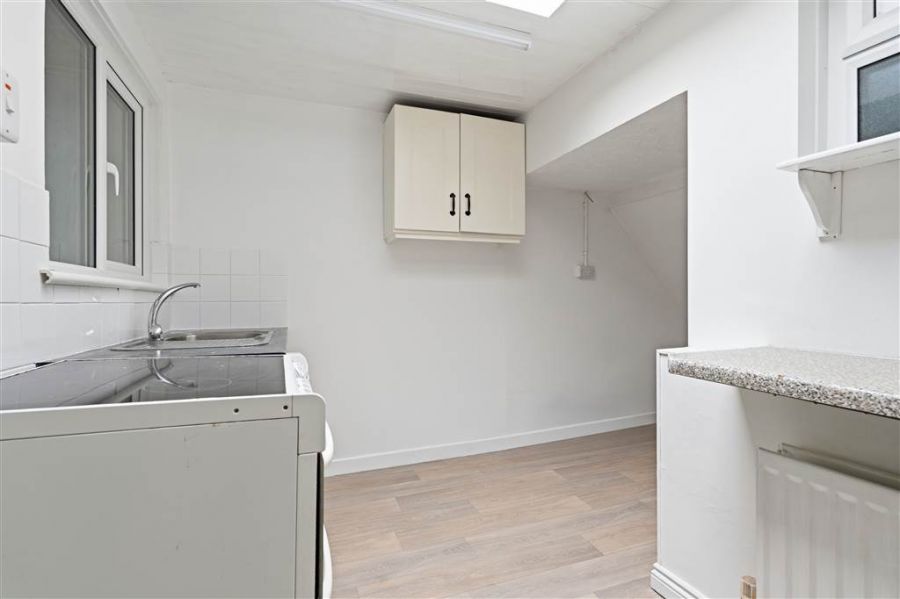 6 Prospect Place