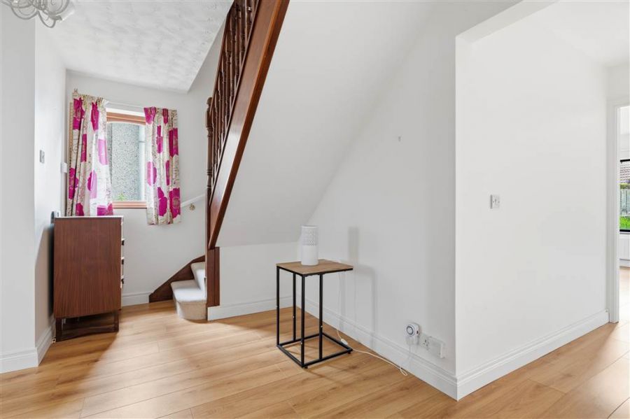 5 Trench Court