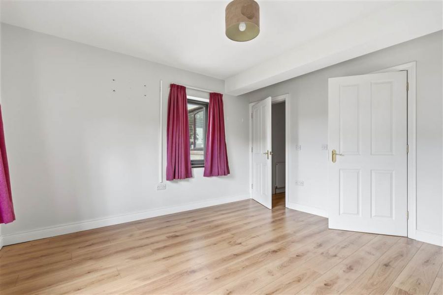 5 Trench Court