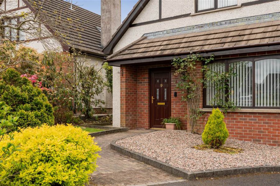 5 Trench Court