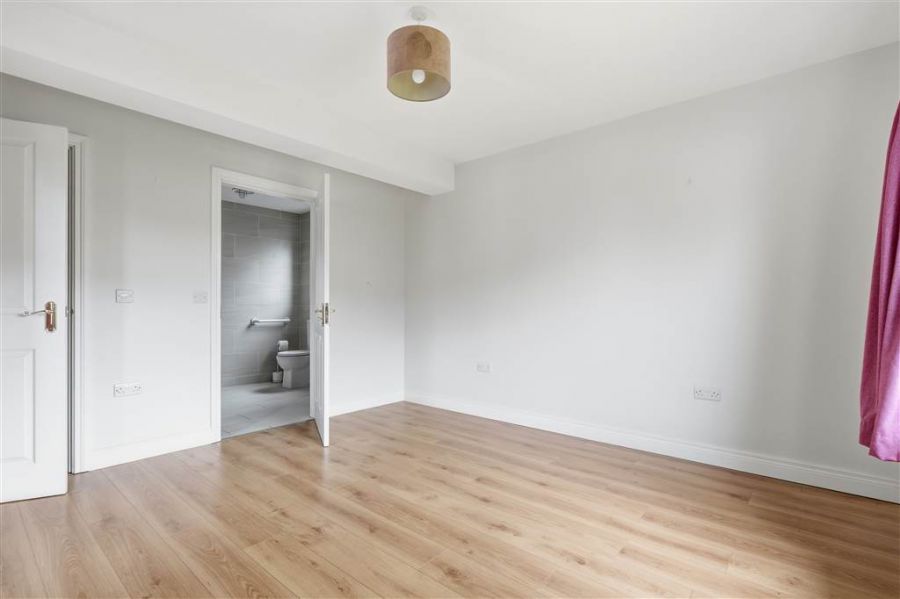 5 Trench Court