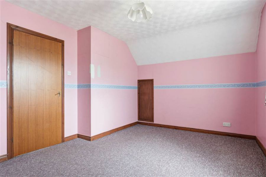5 Trench Court