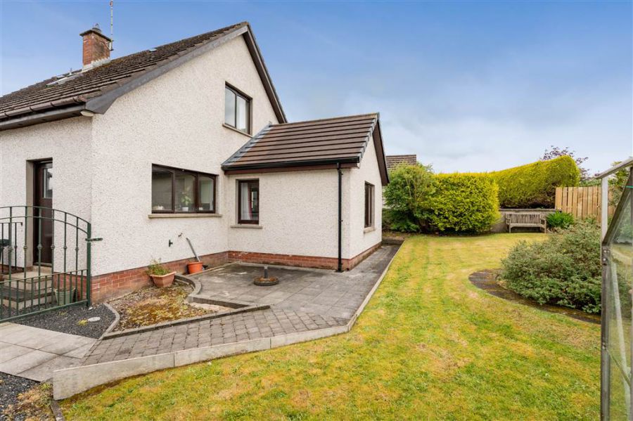 5 Trench Court