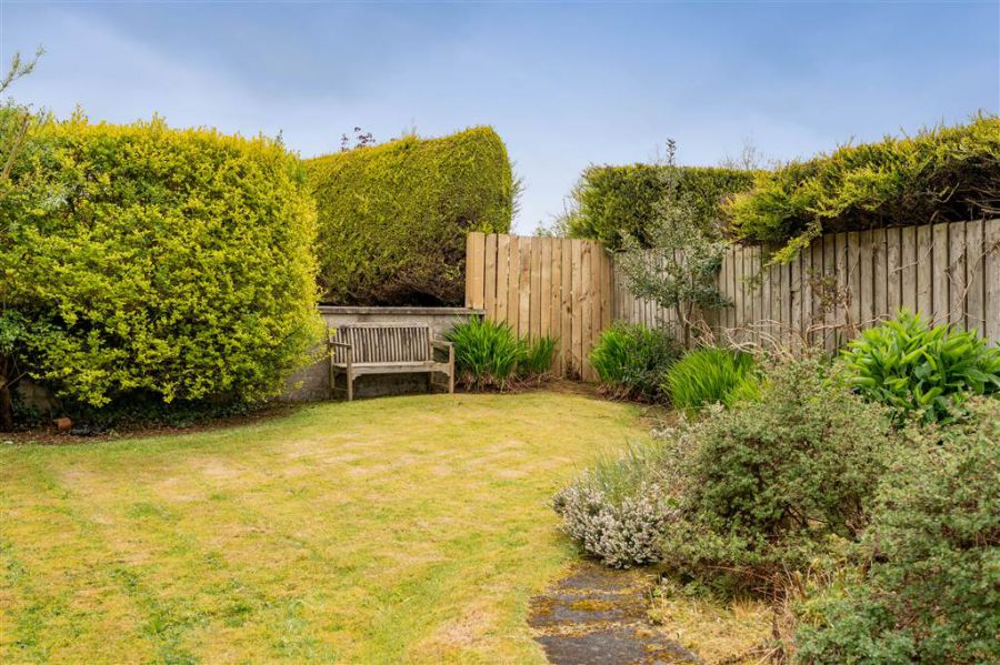 5 Trench Court