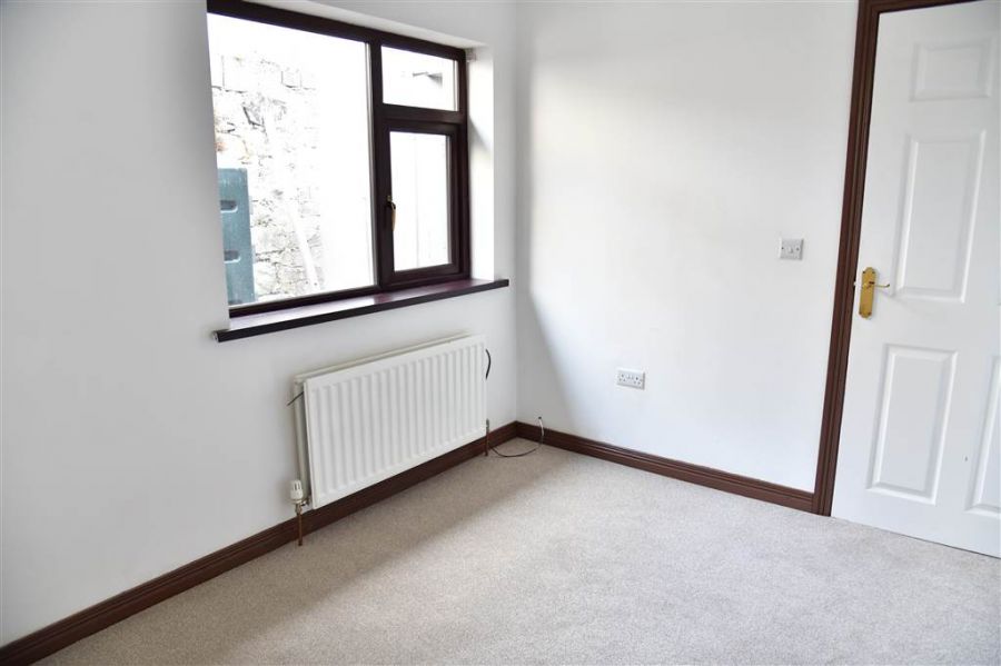 26 Moat Road