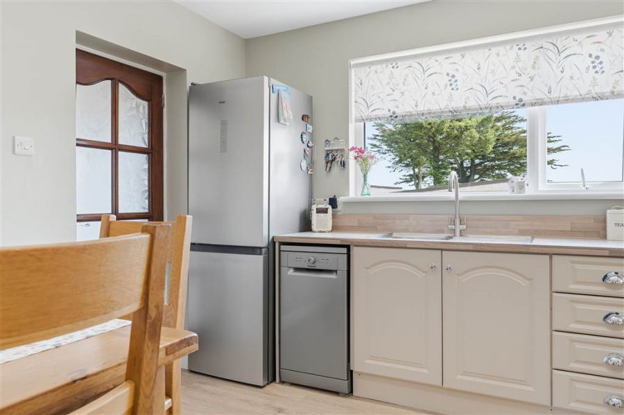 33 Glenleslie Road