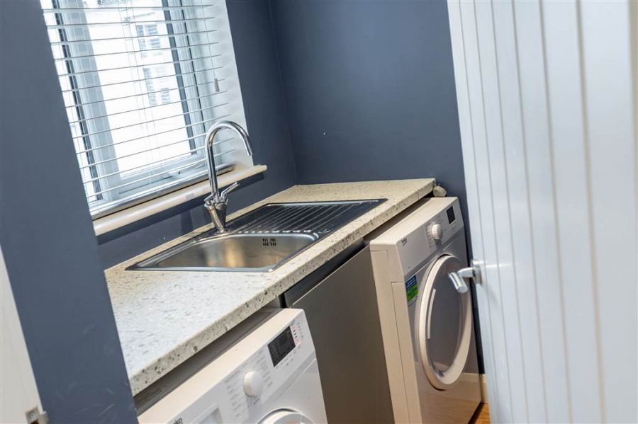 19 Old Court Manor 19 Old Court Manor