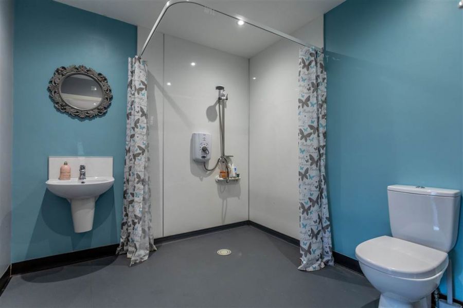 19 Old Court Manor 19 Old Court Manor