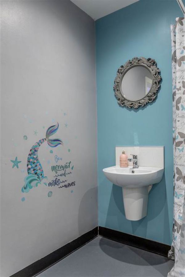 19 Old Court Manor 19 Old Court Manor