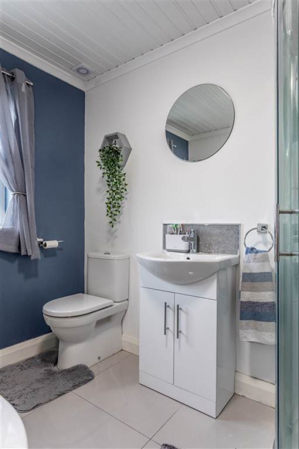 19 Old Court Manor 19 Old Court Manor