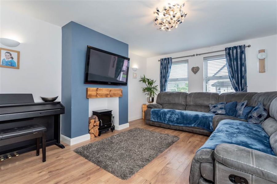 19 Old Court Manor 19 Old Court Manor