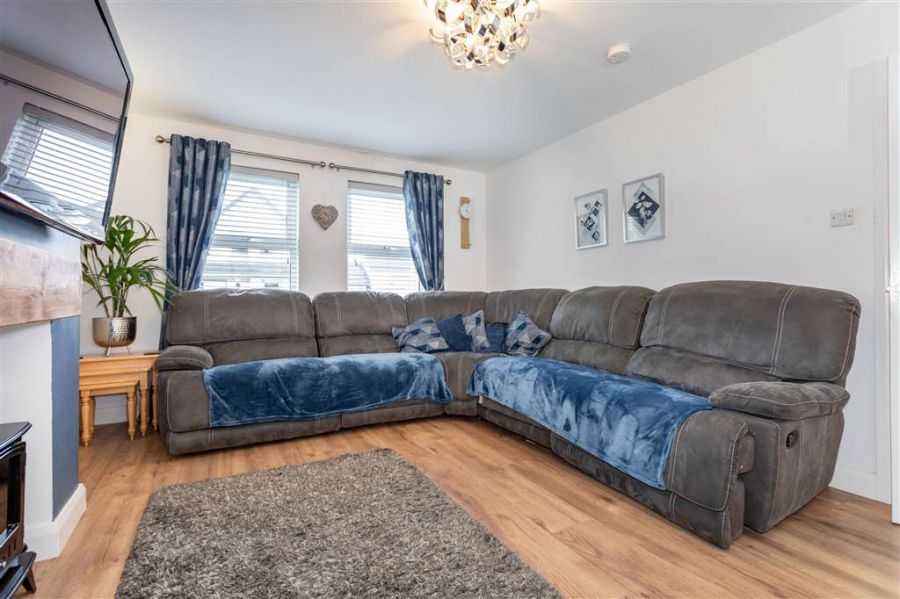 19 Old Court Manor 19 Old Court Manor