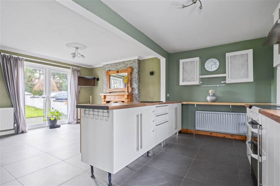 50 Ballyconnelly Road