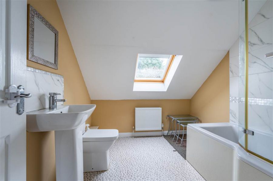 50 Ballyconnelly Road