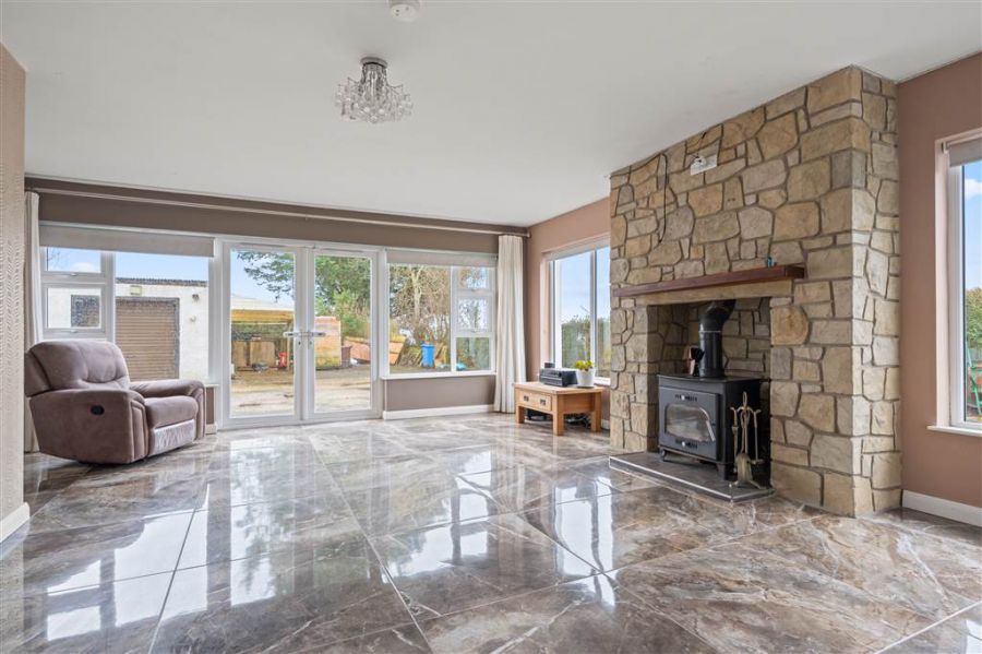 50 Ballyconnelly Road