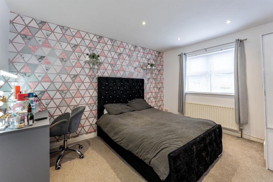 7 Movilla Mews