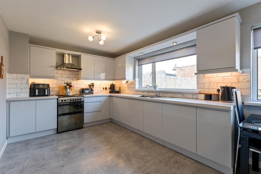 7 Movilla Mews
