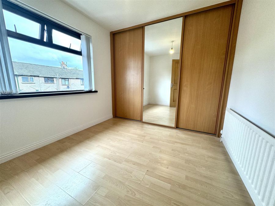 4 Lismara Place