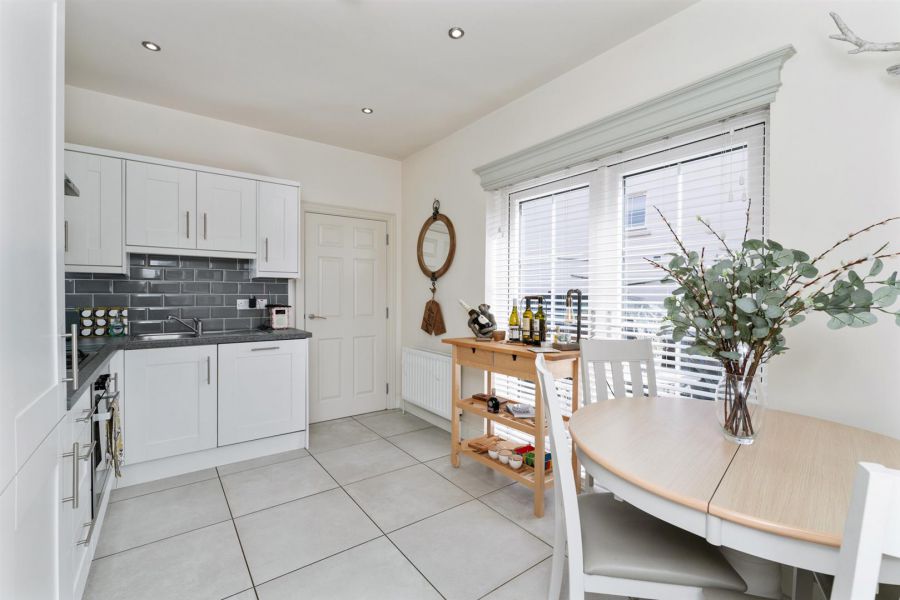 11 Blackwood Crescent