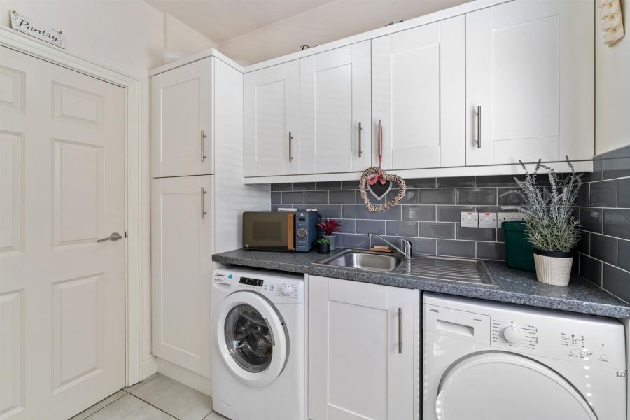 11 Blackwood Crescent