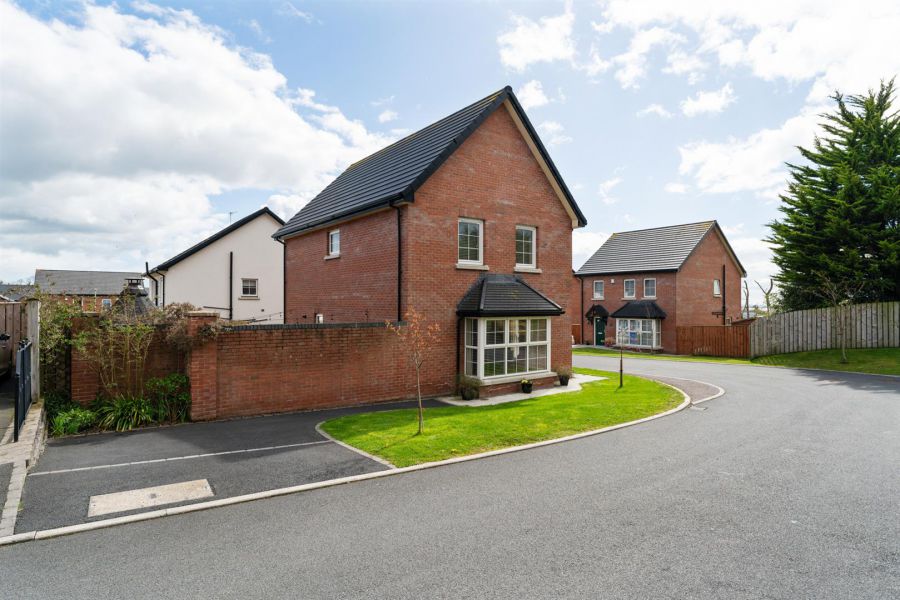 11 Blackwood Crescent