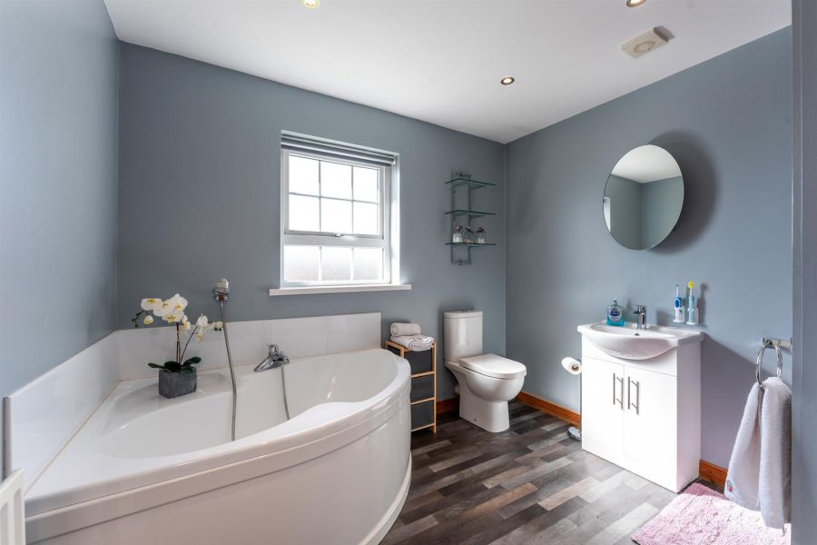 21 Ravenhill Lane